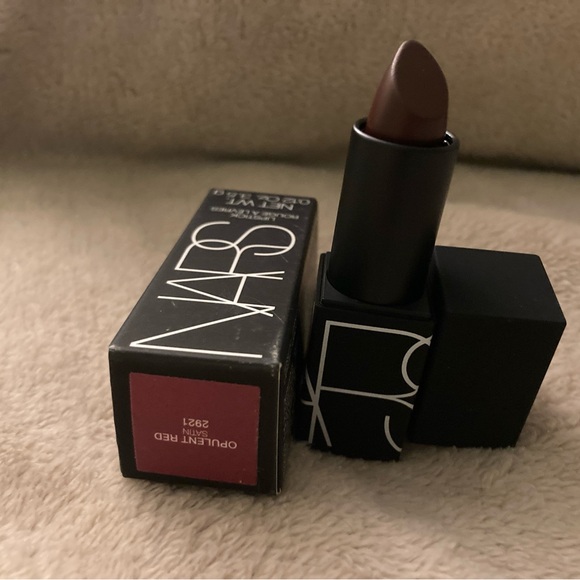 NARS LIPSTICK IN OPULENT RED - Picture 4 of 5